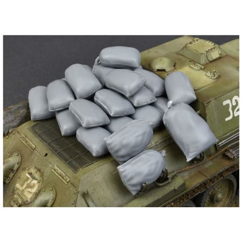 Miniart 1/35 Scale Burlap Sack Set (for Sand, Cement, Vegetables, Flour, Seeds, Etc.) Plastic Model MA35586