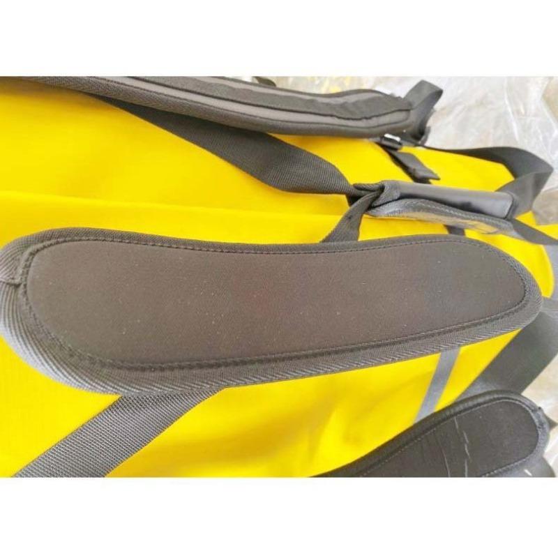 Автомобильный бокс на крыше