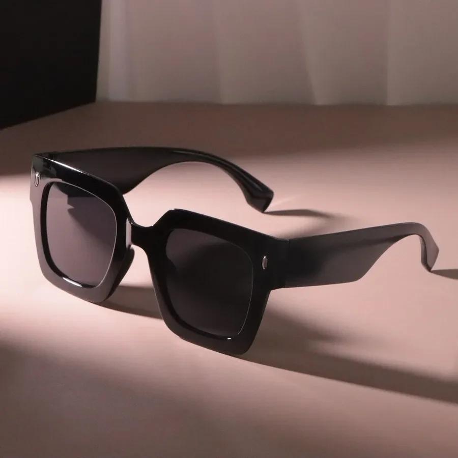 Stylish Square Sunglasses Vintage Brand Mirror Lens Sun Glasses for Women Men Fashion Colors Oculos De Sol