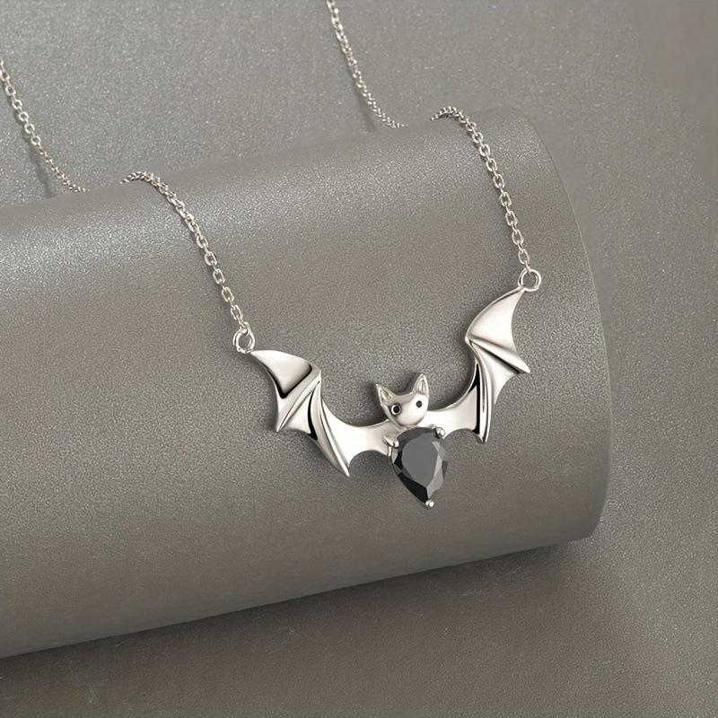 Европейский и американский Хэллоуин ретро ужасы красноглазый череп кулон ожерелье мужской тренд крылья летучей мыши праздничный кулон