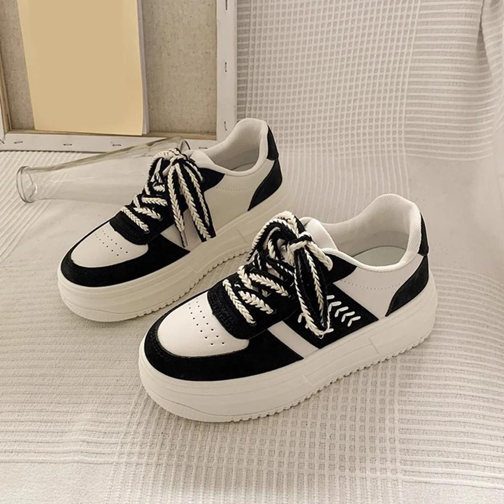 Fashion Thick Soled Sponge Cake Shoes For Women Spring Autumn Casual Versatile Sports Board Shoes Height Increasing Small White Shoes