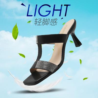 Модные женские тапочки 2024 года, летние новые феи, модные интернет-знаменитости, тонкие каблуки, ношение офлайн-тапочек, женская обувь