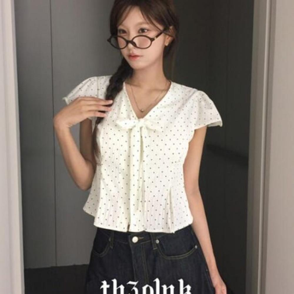 The Pink Women S Mongmong Dot Frill Pintuck Short Sleeve blouSe