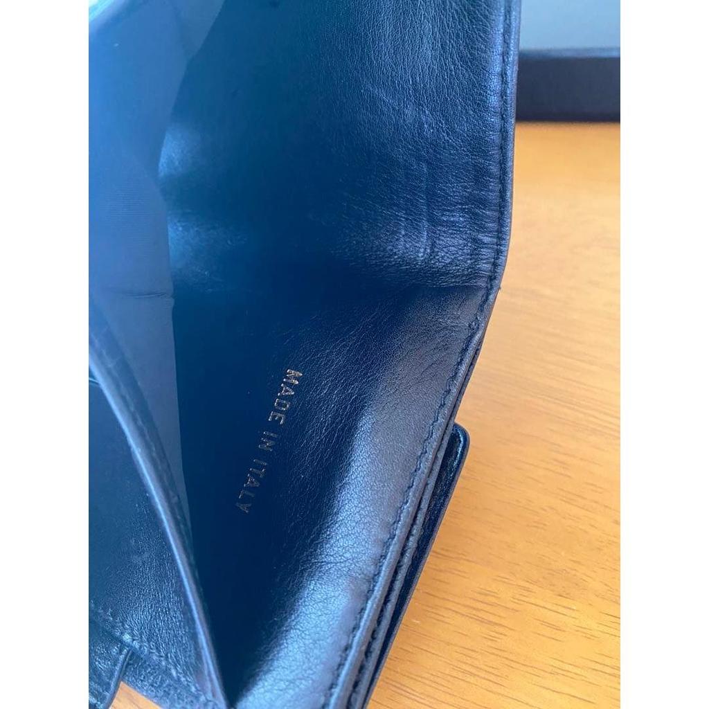 Used CHANEL Caviar Skin Bi-fold Wallet - Damaged