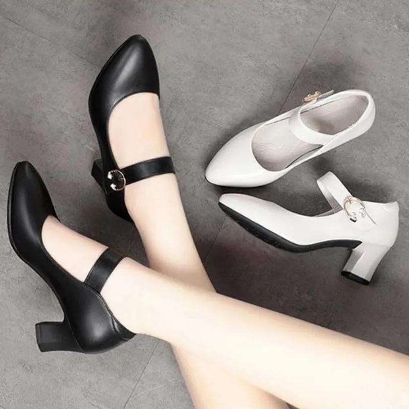 Pointed Square Heel Solid Color Comfortable Women's Sandals Rubber Large Size Buckle Crystal High Heels Banquet Summer Fashion