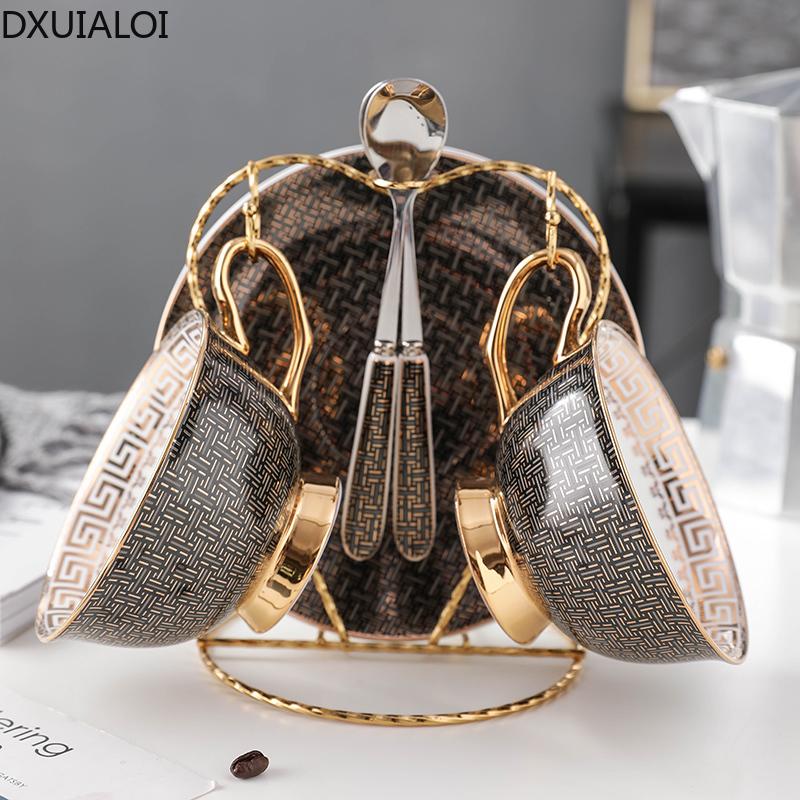 Пара кофейных чашек в европейском стиле, маленькая роскошная чайная чашка в стиле Пномпеня, цветочная чайная чашка, креативная чашка и блюдце, маленькая изысканная 250 мл