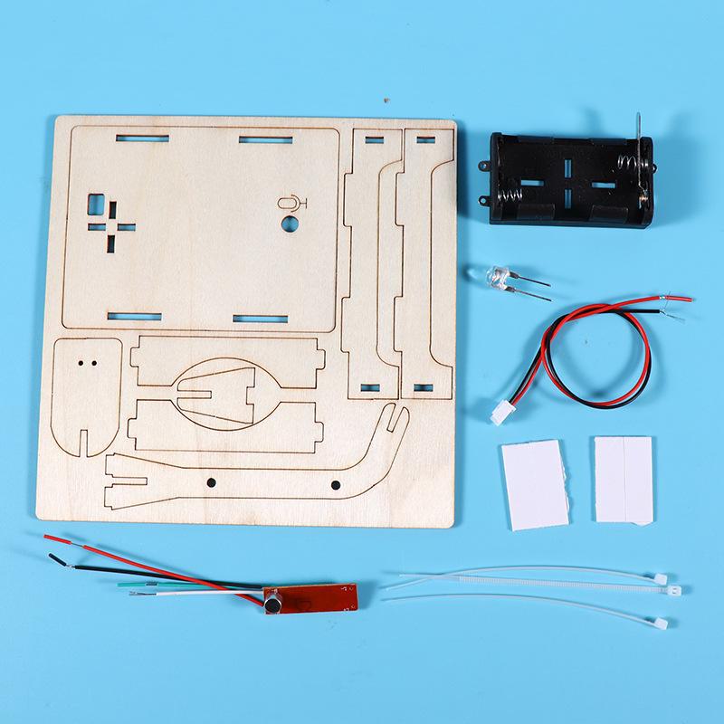 Voice-Controlled DIY Table & Street Lamp Model Kit