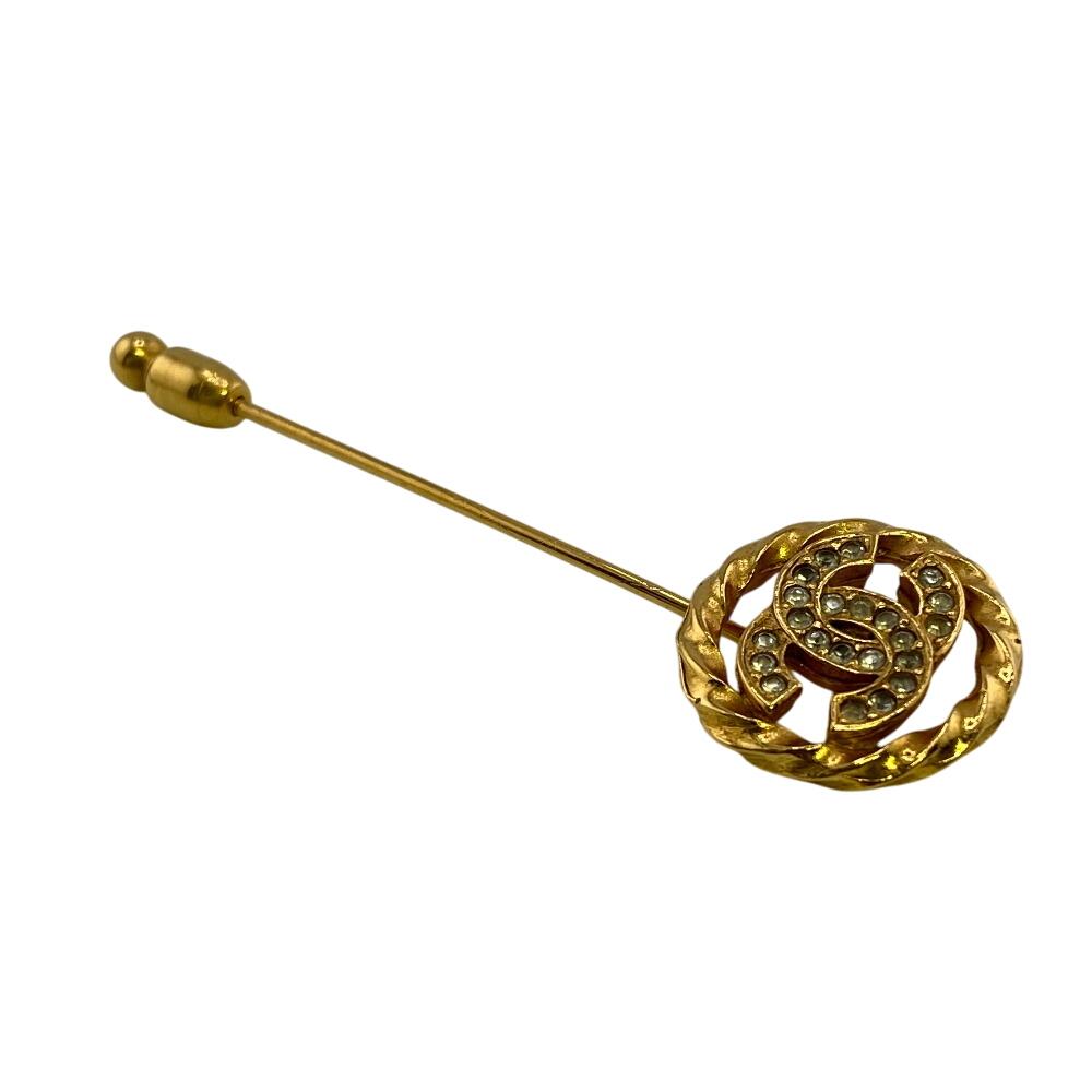 Chanel PinBrooch Vintage 1058 COCO Mark Metal Brooch Gold Metal Unisex Used