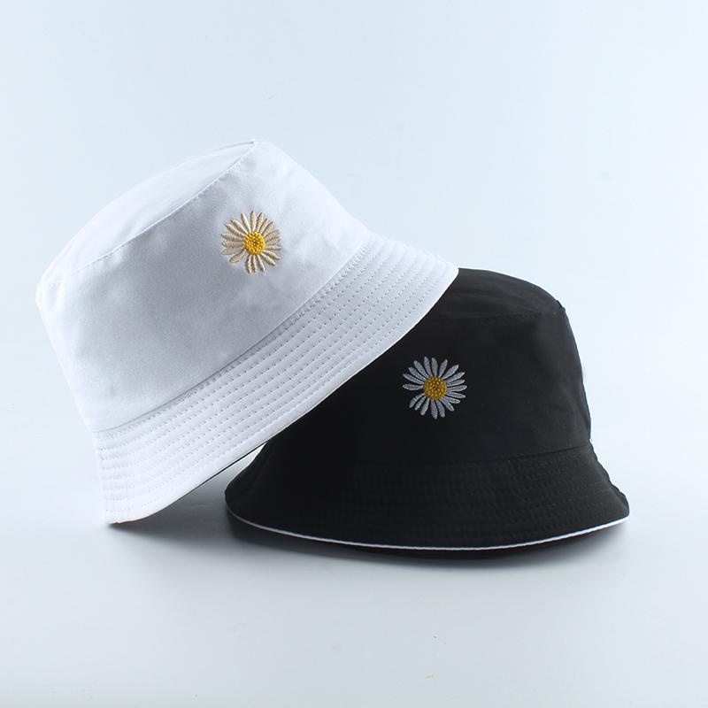 Summer Daisies Bucket Hat Women Fashion Cotton Beach Sun Hats Reversible Bob chapeau Femme Floral Hat Fisherman Hat