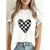 Белая футболка с принтом сердца в клетку для повседневной носки