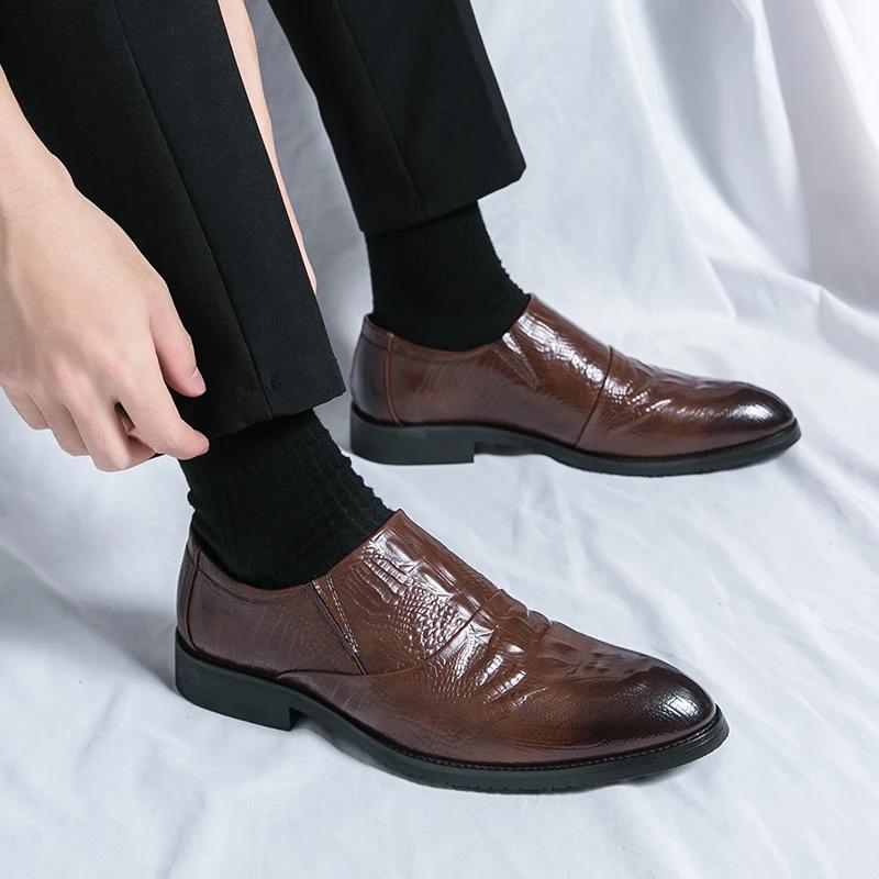Кожаные туфли Мужские мокасины Slip On Деловая повседневная обувь для отдыха Классические туфли на высоком каблуке Мужская обувь Мужские мокасины