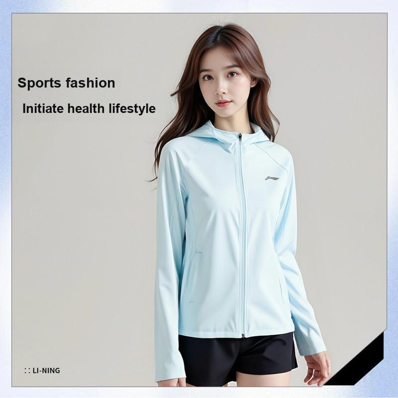 Спортивная ветровка с капюшоном Li Ning для бега Женская верхняя одежда Светло-голубой AFDV520-2