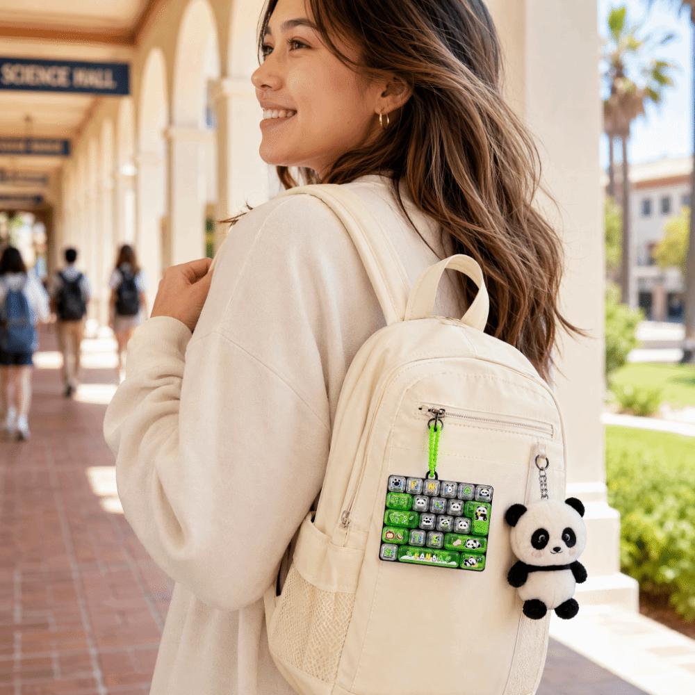 Cute Design Mini Keyboard Pendant 26-Key Keyboard Keychain Decompression Button Toy Children's Bag