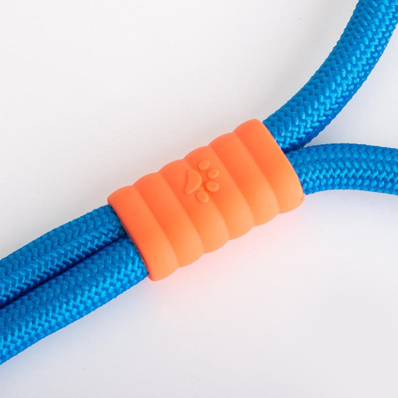 Поводок для собак 5 футов с удобной мягкой ручкой, пряжкой-замком из сплава, несколькими режимами тяги для собак