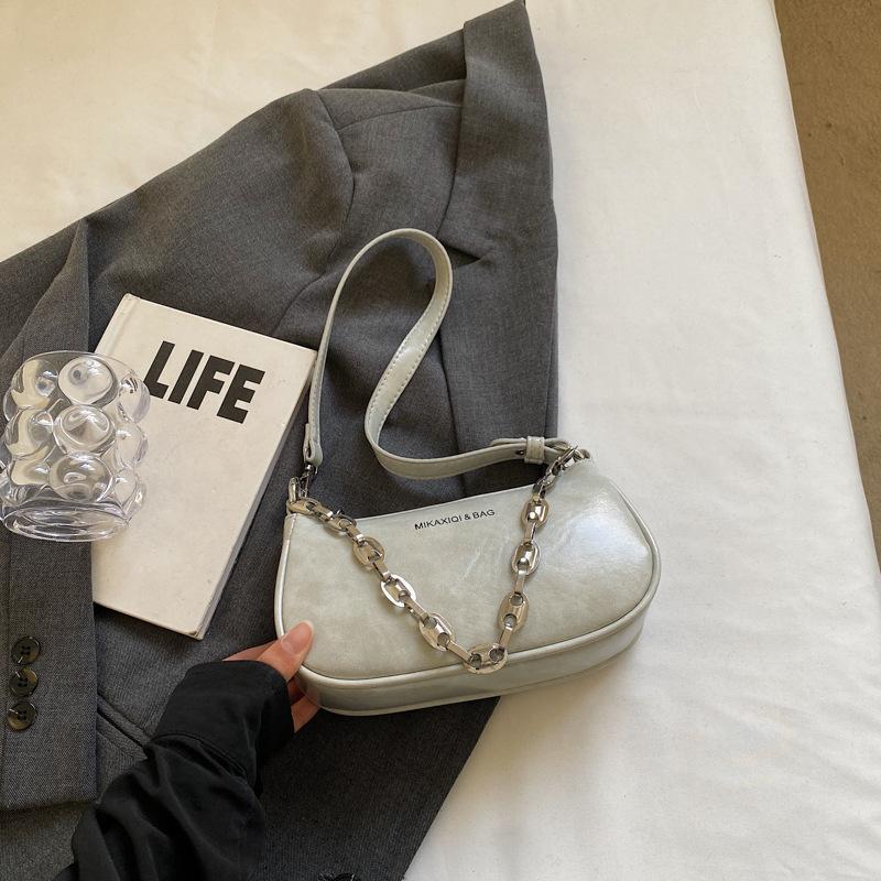 Супер огонь маленькая сумка женская ретро универсальная 2025 новая мода на плечо сумка-мессенджер женская популярная подмышечная маленькая квадратная сумка