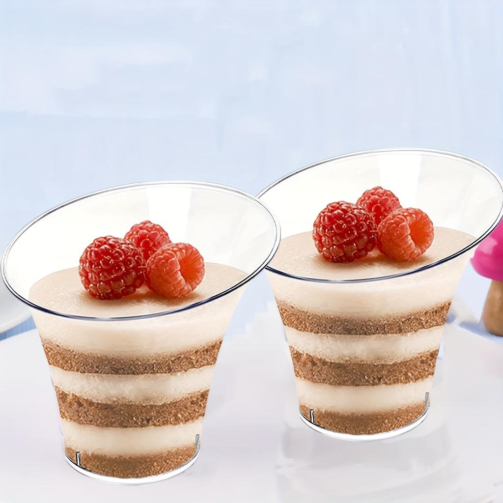 20 шт. наклонных круглых стаканчиков для десерта, прозрачные пластиковые стаканчики для десерта с 20 пластиковыми ложками, наклонные цилиндрические одноразовые стаканчики для вечеринок, свадеб и т. д.