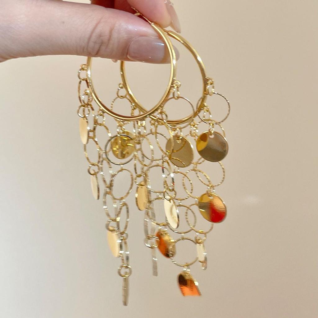 Серьги-подвески с геометрическим ажурным круглым кулоном 'Серебряная игла' в европейском и американском преувеличенном стиле для женщин.