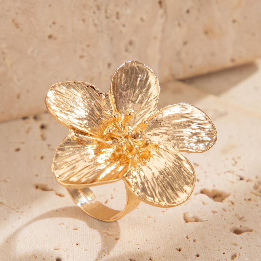 Кольцо из сплава Cold Wind, нестандартные креативные квадратные полые кольца, набор новых модных колец в литературном ретро-стиле, легкое роскошное женское кольцо для поездок на работу