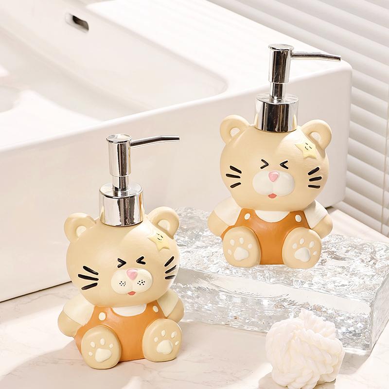 Soap dispenser creative cute ceramic hand sanitizer dispenser bottle for household bathroom and toilet press bottle
