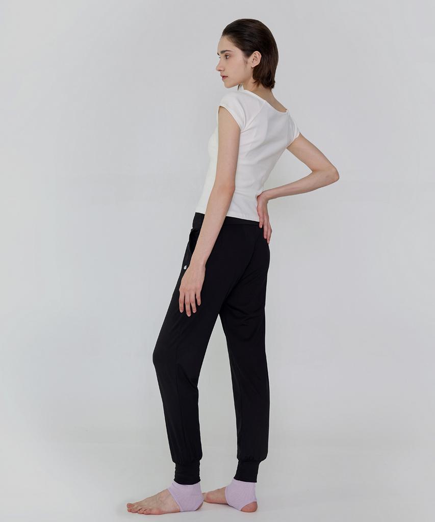 Debiweeo Удобные леггинсы-джоггеры Comfy Move Devi-B0065-Черный
