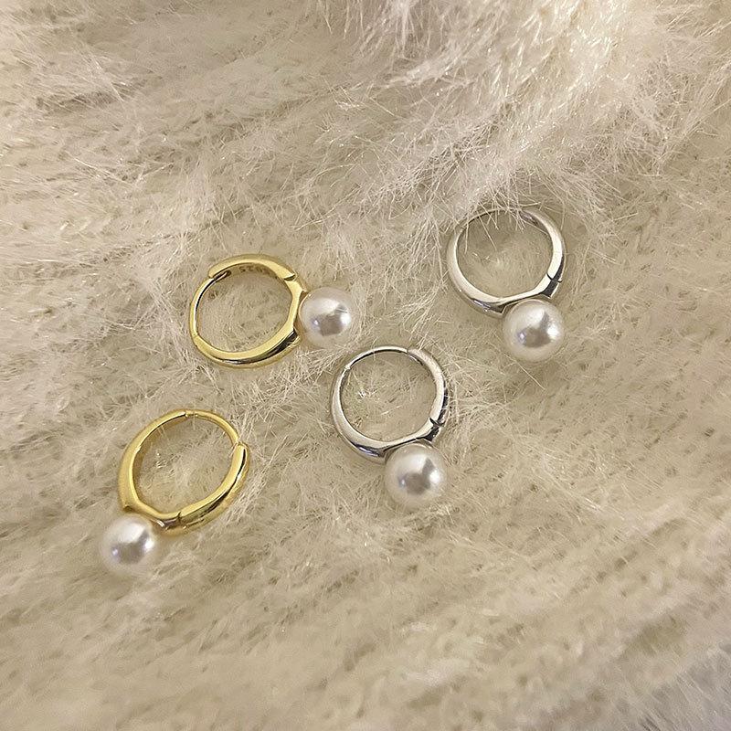 Легкие роскошные французские ретро-жемчужины с пряжкой для ушей, нишевый дизайн, высококачественные серьги для подруги