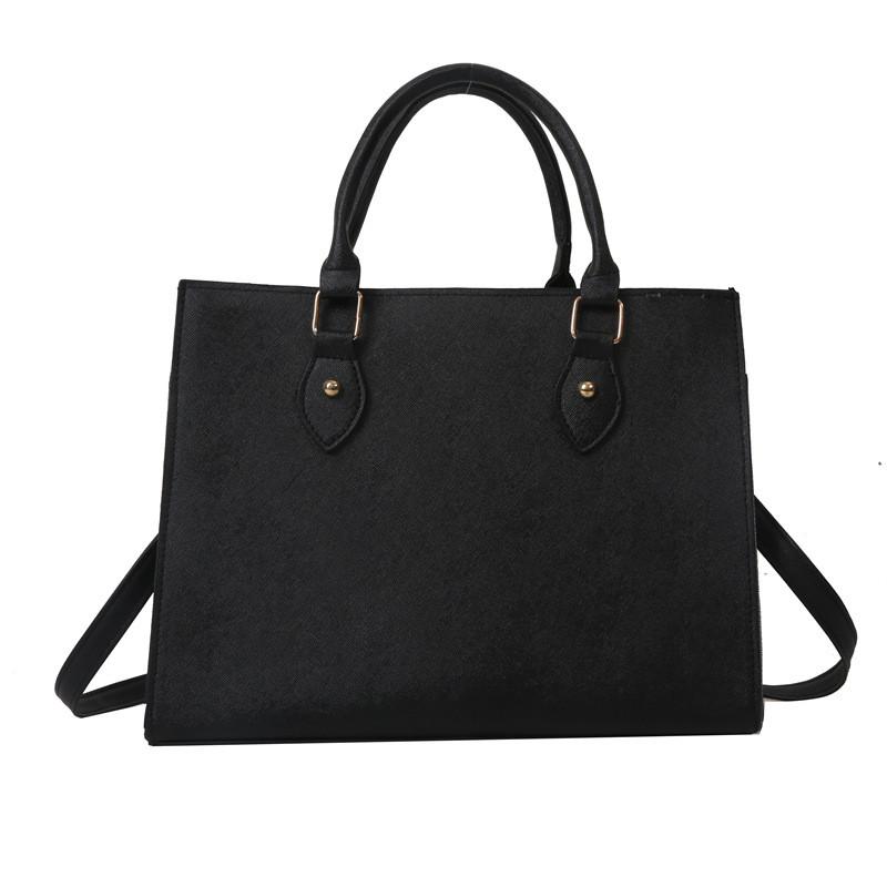 Стильная повседневная сумка-тоут для commuters на осень с современным простым дизайном и универсальными цветами