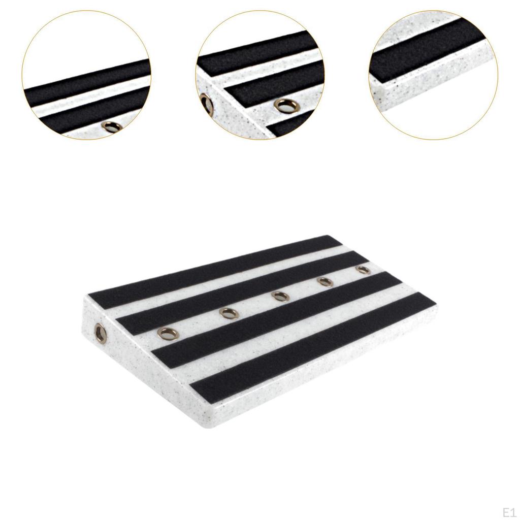 Басовая педаль для гитарных эффектов с кабелем питания