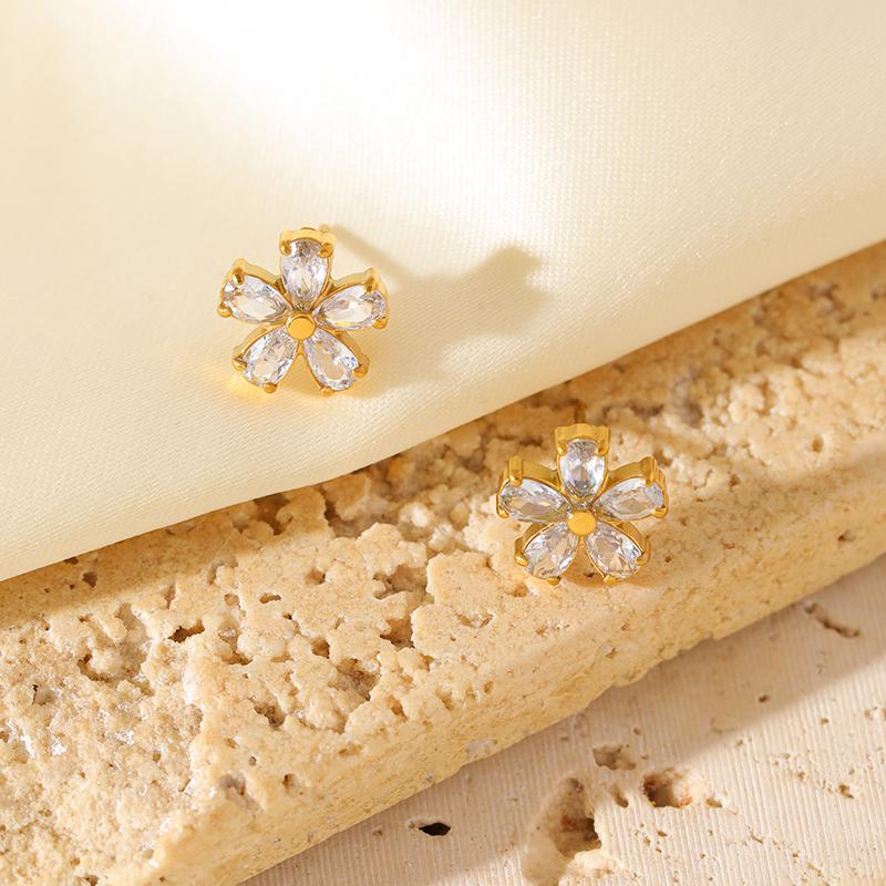 316L Stainless Steel White Zircon Flowers Stud Earrings For Women 2025 Fashion Ear Needle Waterproof Jewelry Lady Gift CDN