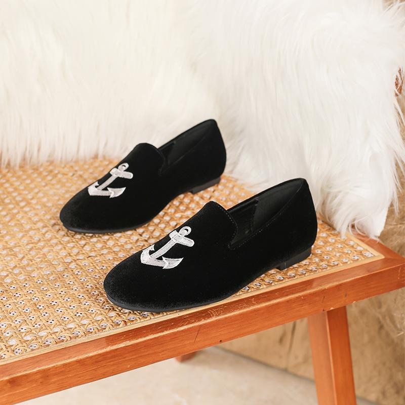 Ретро французская изысканная вышивка повседневные бархатные лоферы на мягкой подошве бини одинарная обувь женская
