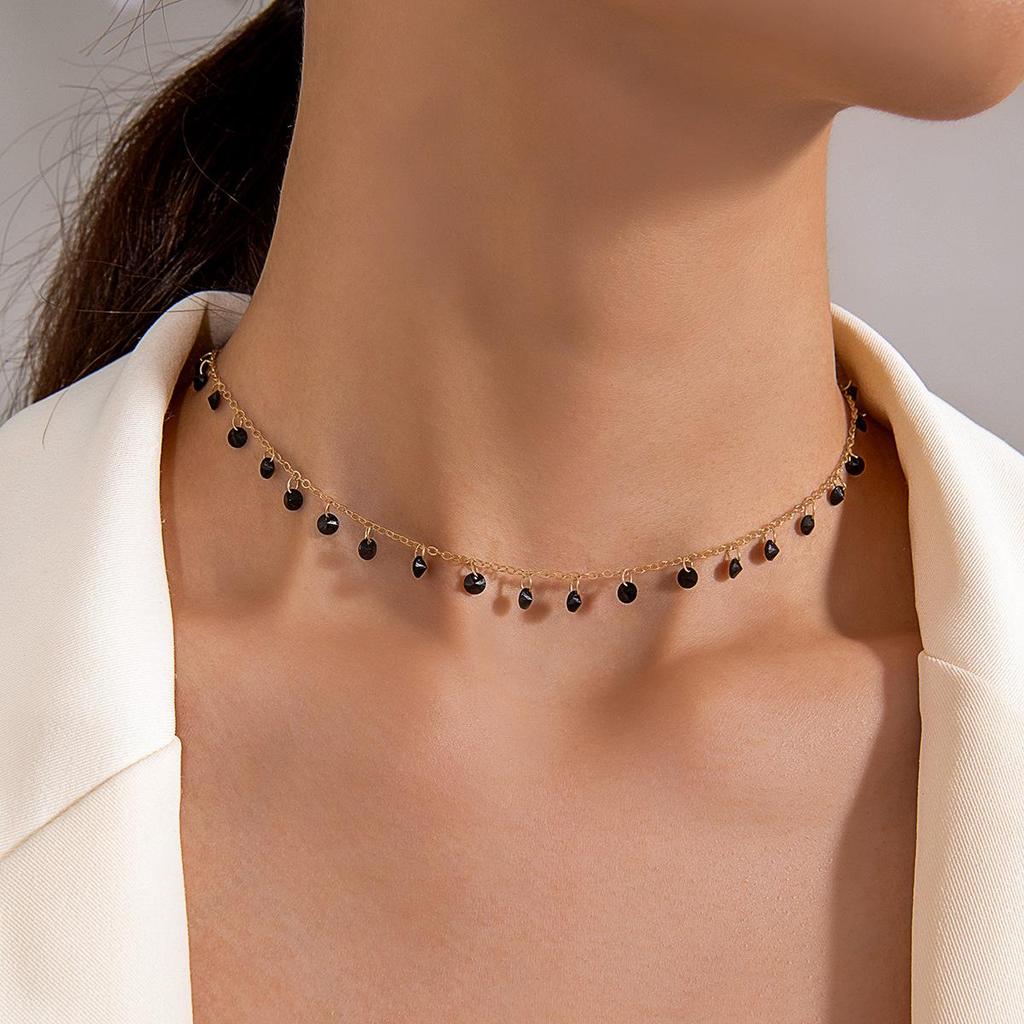 Французское ретро цветное циркониевое ожерелье-чокер для женщин, свежий стиль, универсальное повседневное короткое ожерелье на ключицу