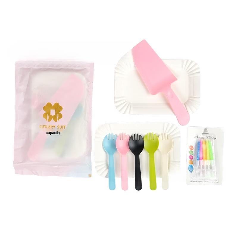 Одноразовый набор тарелок и вилок для торта на день рождения