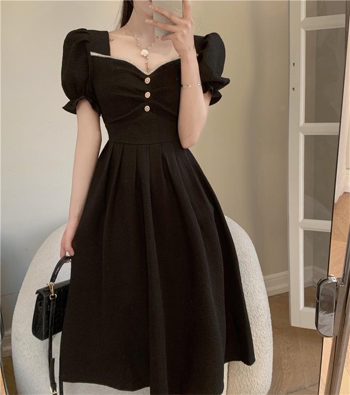 Платье А-силуэта в стиле богини: Женская летняя юбка средней длины с корейским квадратным воротником и пуговицами