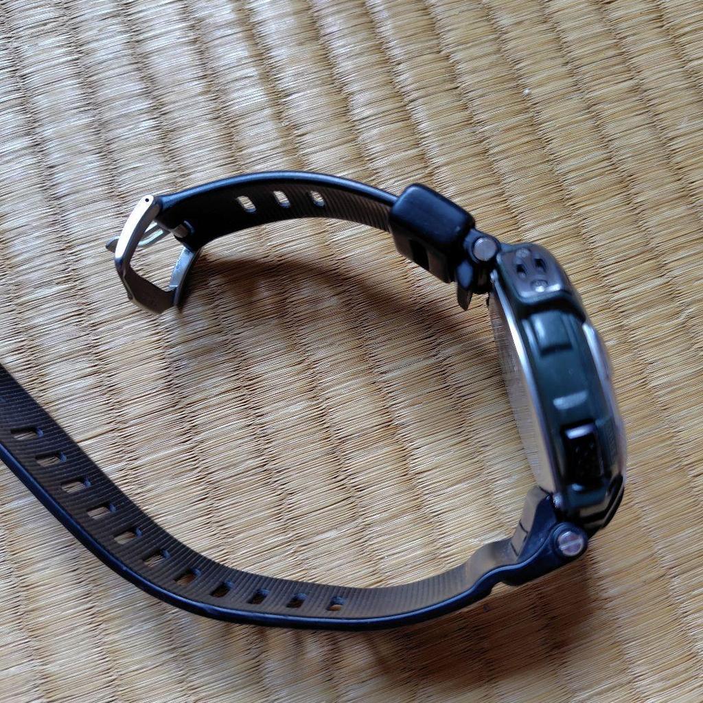 Б/у наручные часы CASIO PRO TREK с тройным сенсором для активного отдыха
