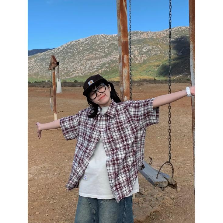 Клетчатая рубашка с коротким рукавом для женщин, летний модный бренд для подростков, учащихся средних и старших классов. Красивая верхняя одежда, свободная Гонконг