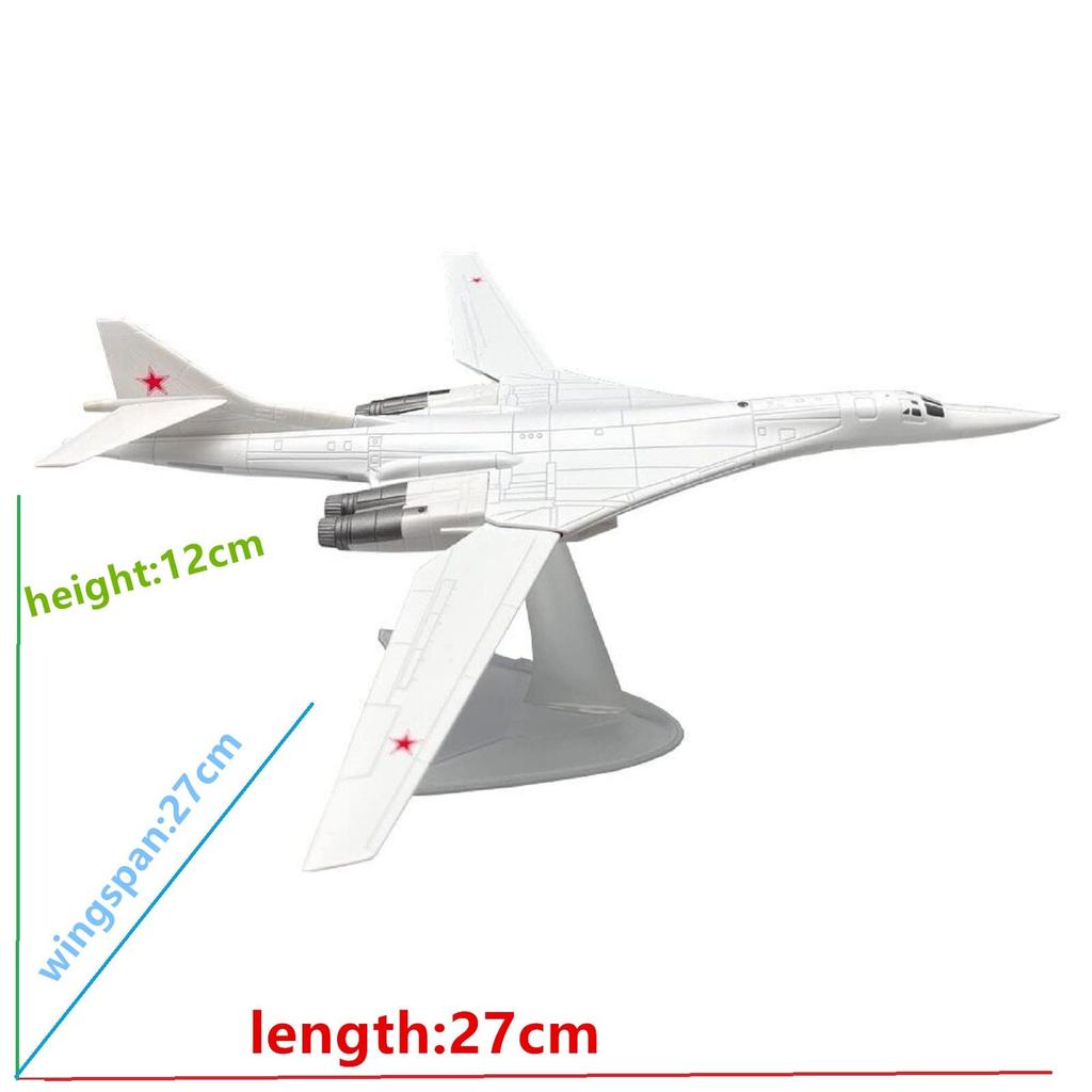 Российский стратегический бомбардировщик-истребитель Туполев Блэкджек Модель на выставке авиационной науки 1200 Ту-160