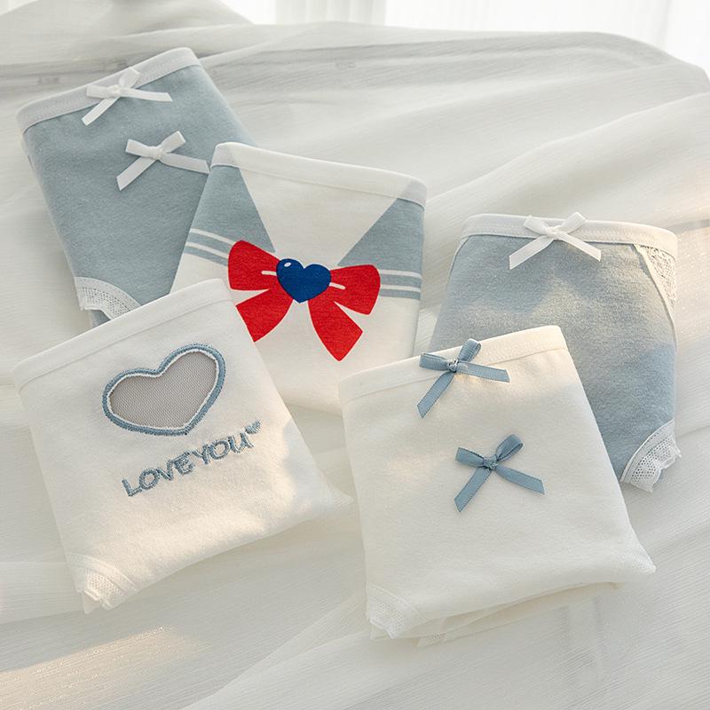 Japanese Women's Mid-Waist Breathable Cotton Hip-Hugging Panties