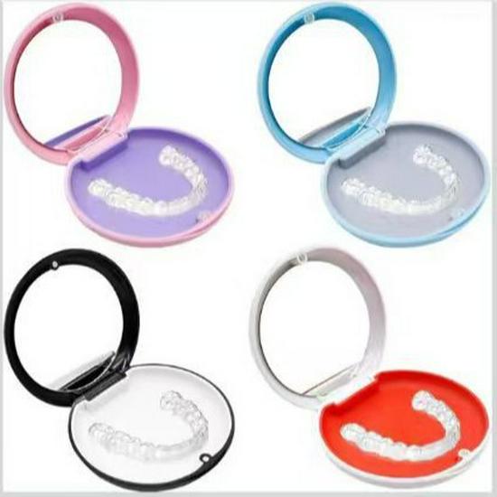 Orthodontic Retainer Storage Case with Mirror, Portable ABS Silicone Box
