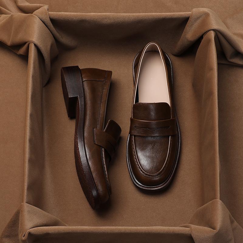 Повседневные маленькие кожаные туфли без шнуровки из мягкой кожи в британском стиле ретро