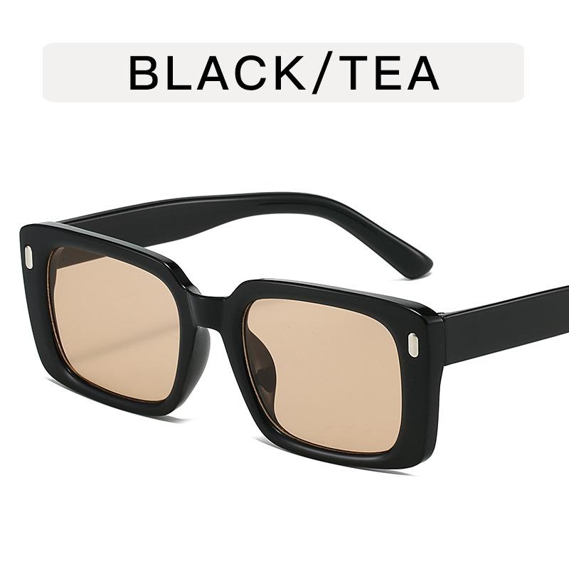 Rectangle Shape Female Sun Glass Korean Fashion Rivets Decoration Sunglasses for Men Fashion Trendy Party Sunglasses