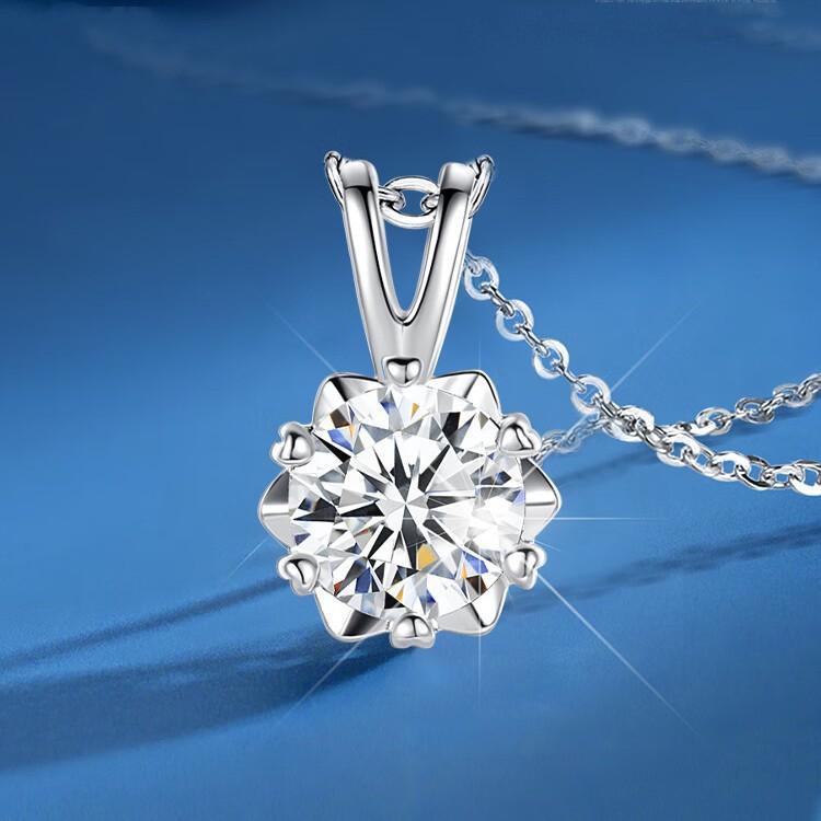 1 Karat Moissanite Snowflake Necklace Women's 925 Sterling Silver Fashion Silver Ornaments Necklace