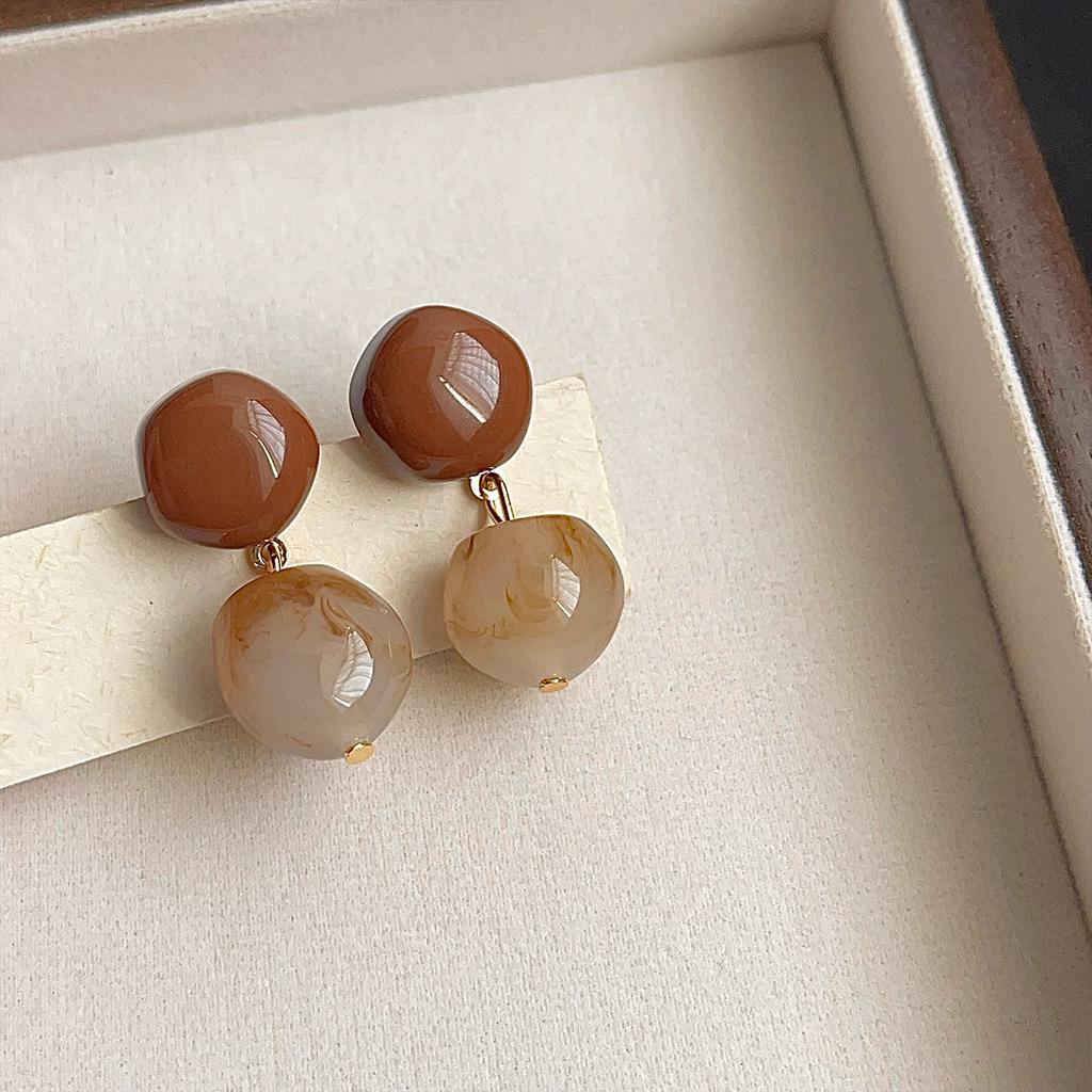 Винтажные серьги-кофе Maillard Женские серьги с литературным темпераментом Акриловые серьги-мазки Нишевые Высококлассные Осенне-зимние серьги