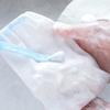 Нежная сетка для умывания для мыла создает обильную пену быстро. Мягкая полиэтиленовая сетка с петлей для подвешивания для хранения в ванной.