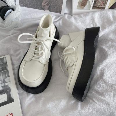 Маленькие кожаные туфли женские в британском стиле весенне-осенние на мягкой подошве на шнуровке одинарные туфли 2025 новые ретро студенческие оксфорды