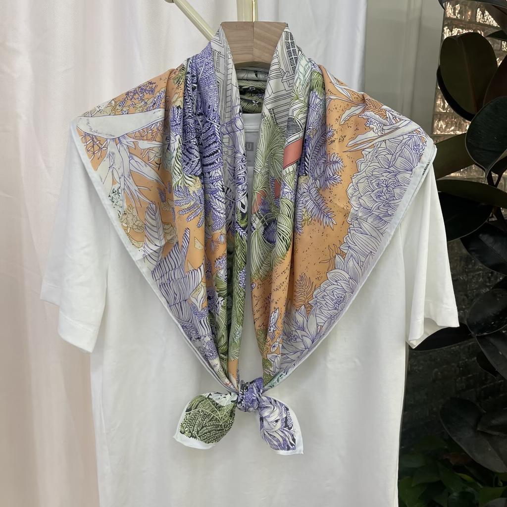 New European American and Korean Printed Silk Scarf with Large Square Scarf Versatile High-end Twill Sunscreen Decorative Shawl Scarf for Women