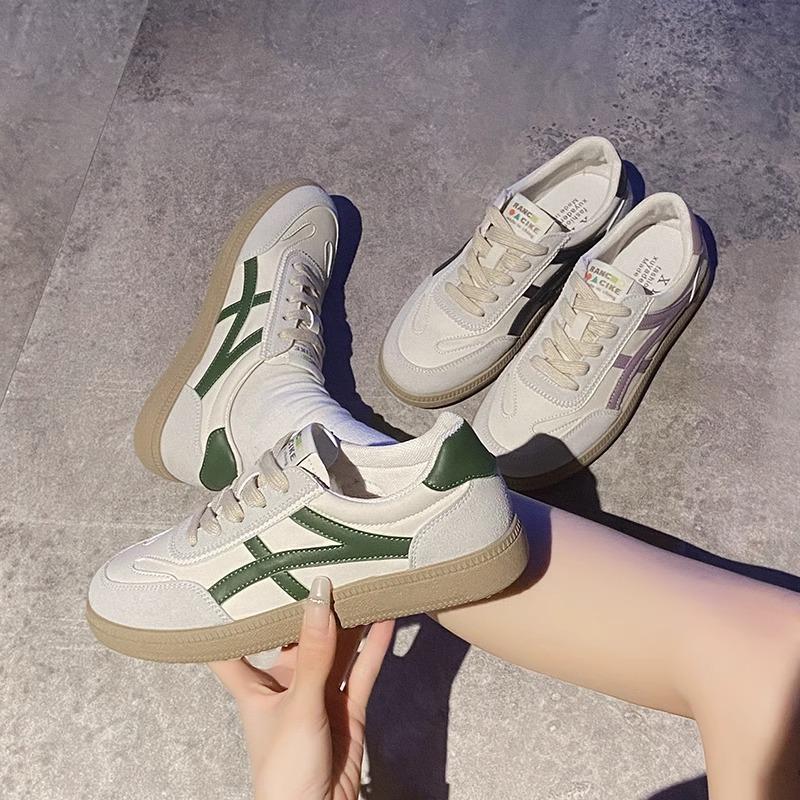 Маленькие белые туфли весна женские 2025 осень новые дышащие кроссовки с толстой подошвой ретро повседневные спортивные кроссовки для студентов