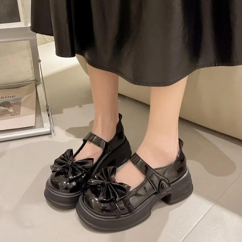 2024 Новая мода, хит продаж, украшенная бантом, круглый носок, женская обувь, толстый каблук, удобная однотонная женская обувь Zapatos