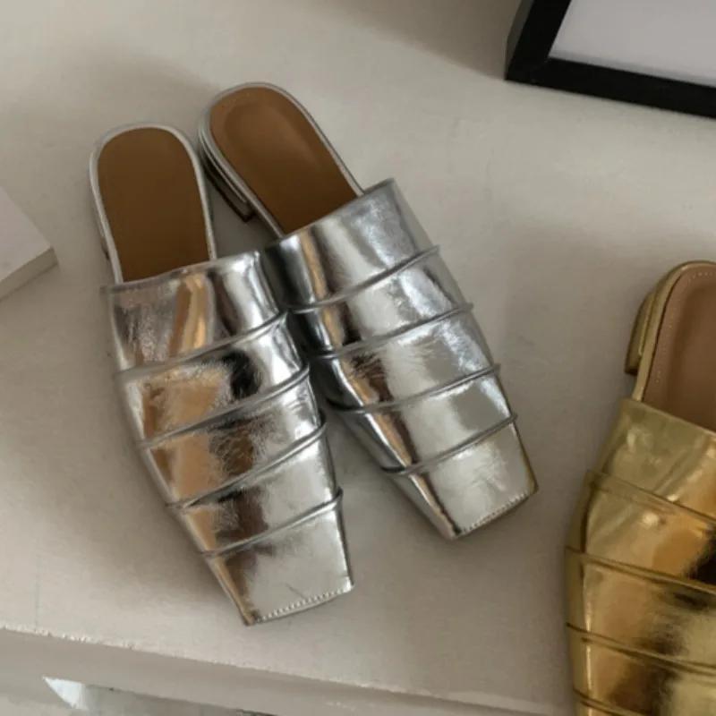 Модные женские повседневные тапочки 2025 Новые летние удобные туфли Женские домашние уличные повседневные сандалии Легкие дизайнерские тапочки Слайды Женские