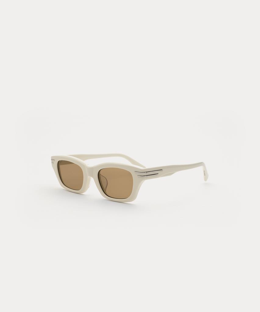 Laeswi Bucky C3