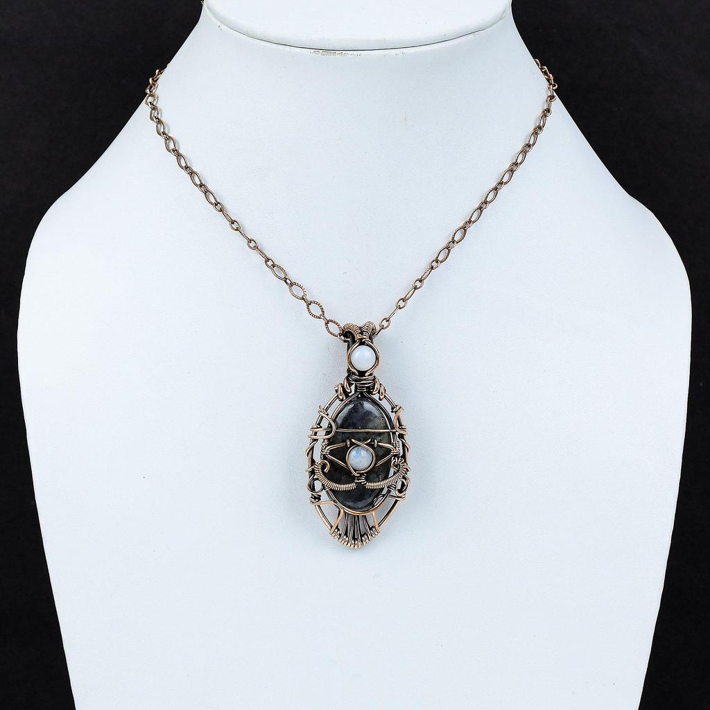 Дурной глаз Иолит Подвеска из солнечного камня Медная проволока Обернутая подвеска Радужная подвеска из лунного камня Красивые ювелирные изделия из драгоценных камней Подвеска ручной работы для подарка