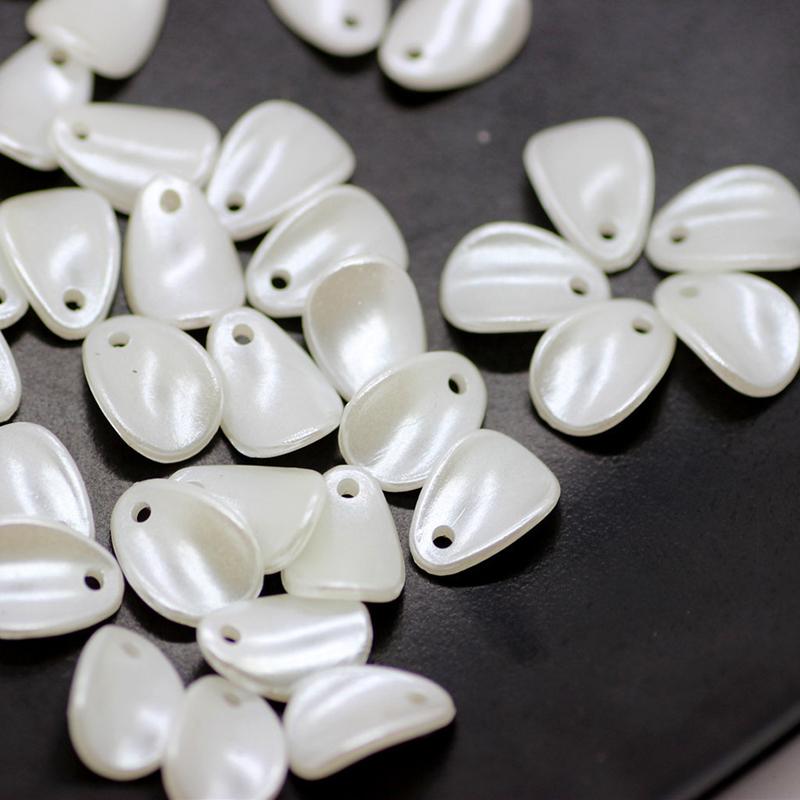 100 шт. Имитация ракушек, бежевые лепестки, цветок вишни, свободные бусины, сделай сам, украшения для ногтей, материалы ручной работы